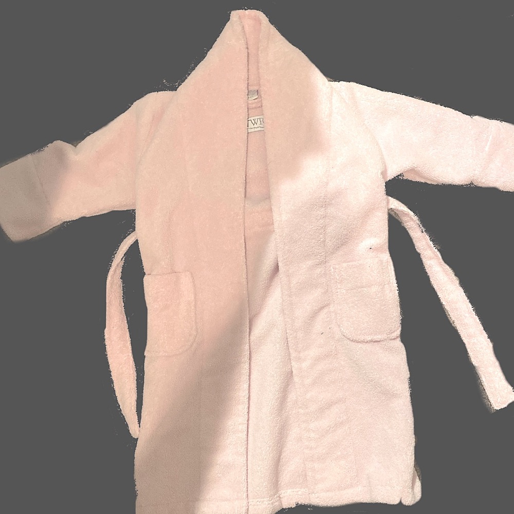 Little girls bathrobe